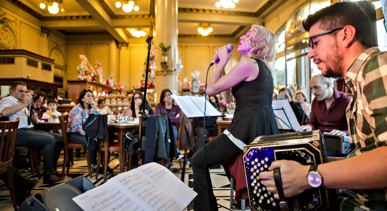 CONTINUA EL CICLO DE MÚSICA EN BARES NOTABLES